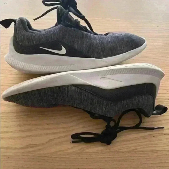 Nike Viale Running Shoe 6.5Y - Picture 3 of 8